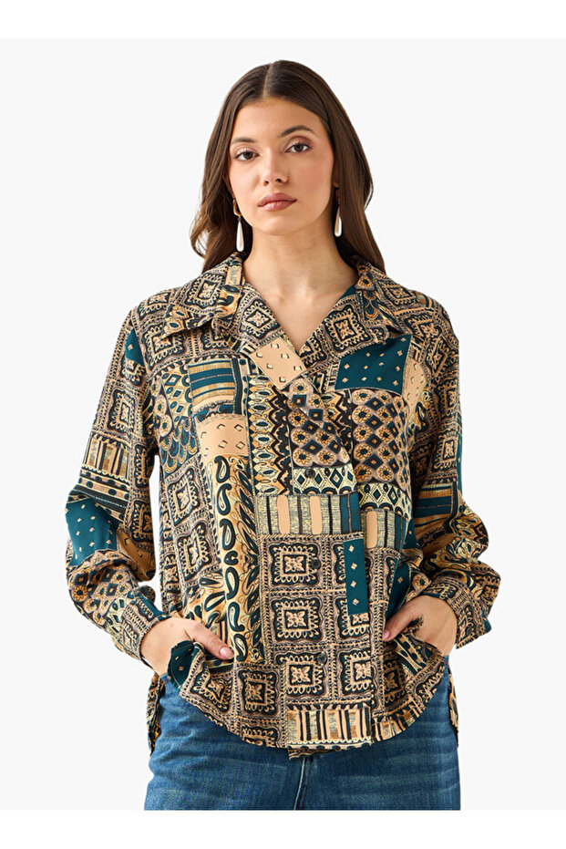 Shirt with Paisley Print and High-Low Hem
