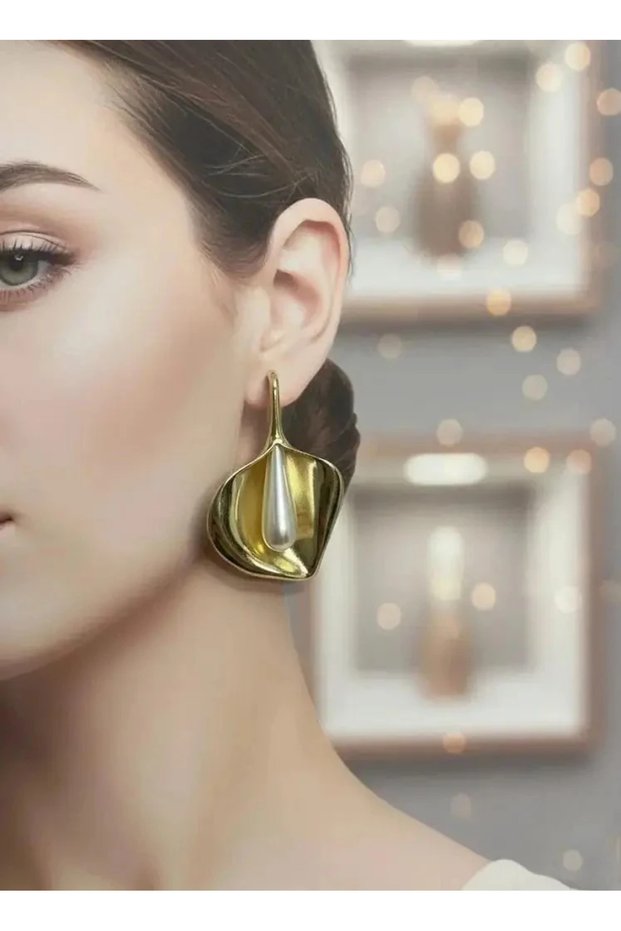 Brass Anti-Tarnish Jewelry Gold Color Pearl Tulip Vintage Design Women's Earrings