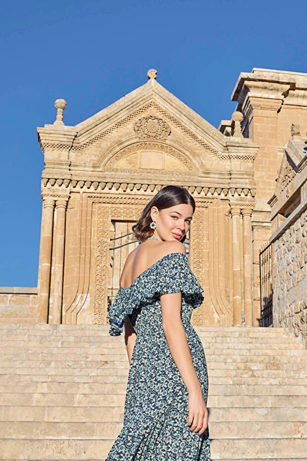    Floral Patterned Dress - 6