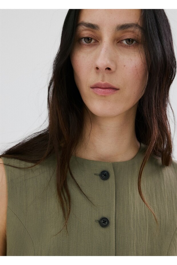 Düğmeli kısa elbise - 7