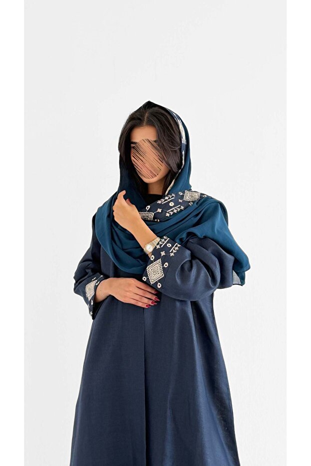 MWT1028 - عبايه لنن تطريز مع تدخيلة شانتون