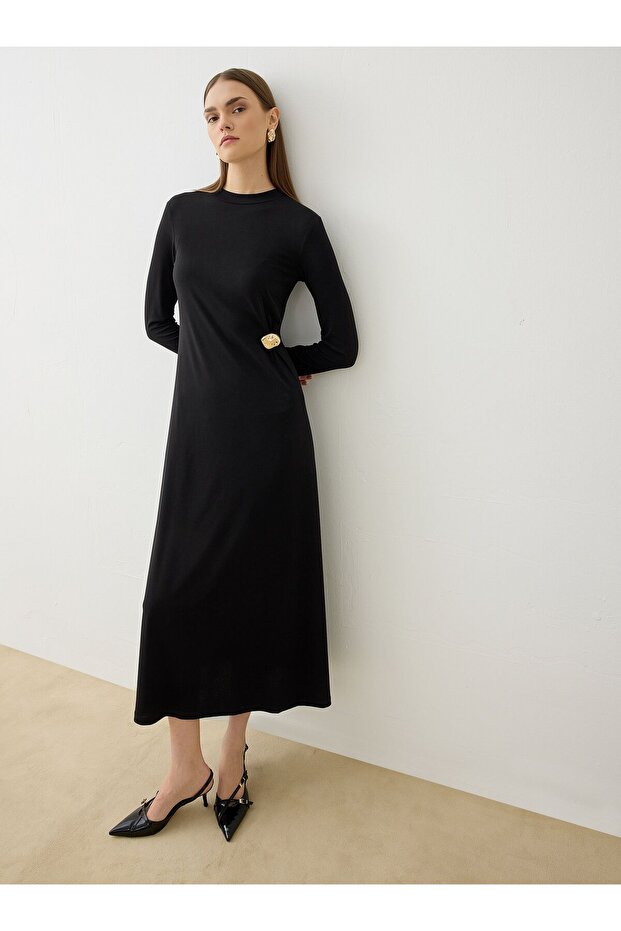 Sandy Fabric Draped Detailed Buckle Hijab Dress - Black -