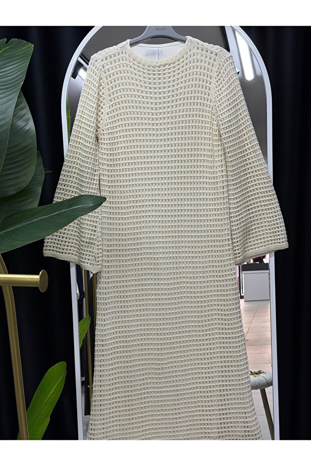 Triko delikli elbise - 4