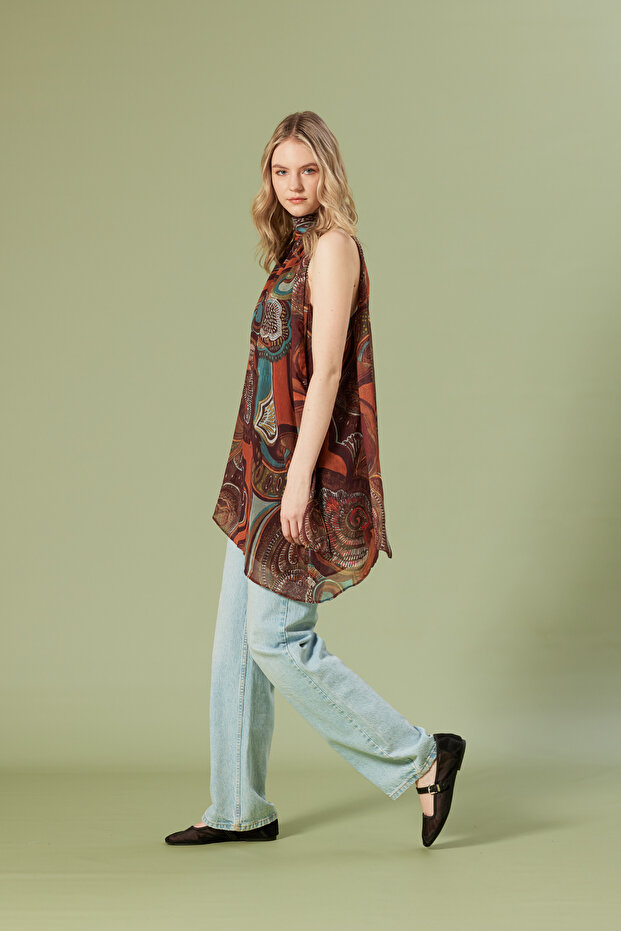 بلوزة غير متماثلة منقوشة - 2