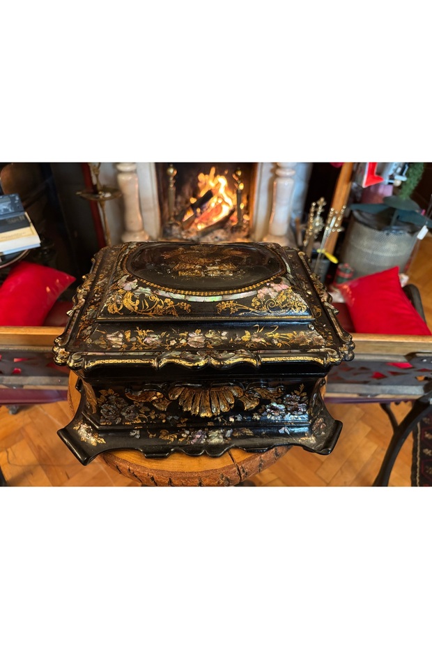 Early 1900S French Embroidered Sewing Box 31 cm 26 cm 16 cm Dimensions