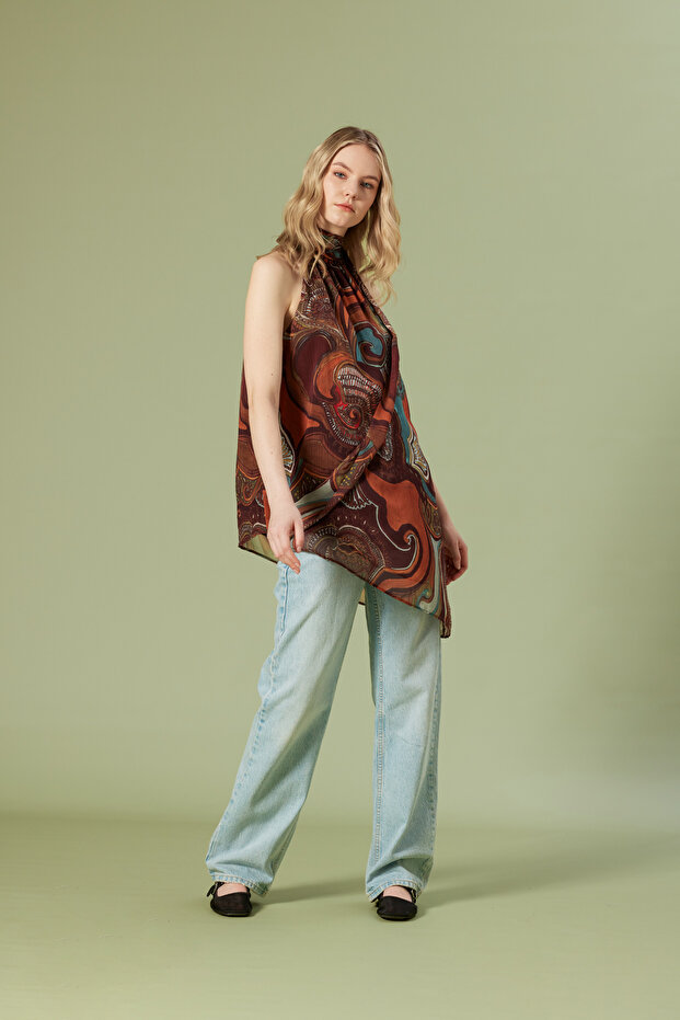 بلوزة غير متماثلة منقوشة - 3