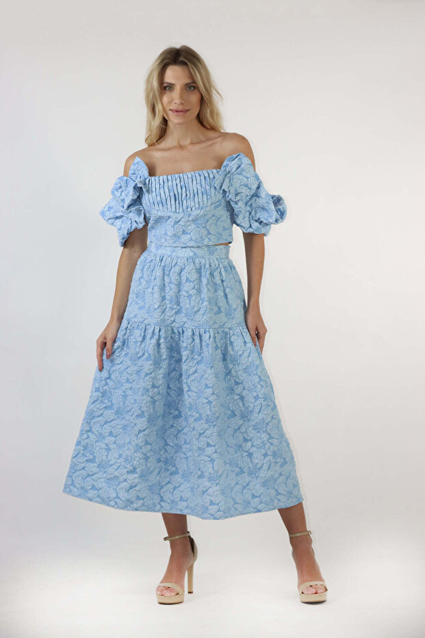 توب بقصة كتف مكشوفة - 1