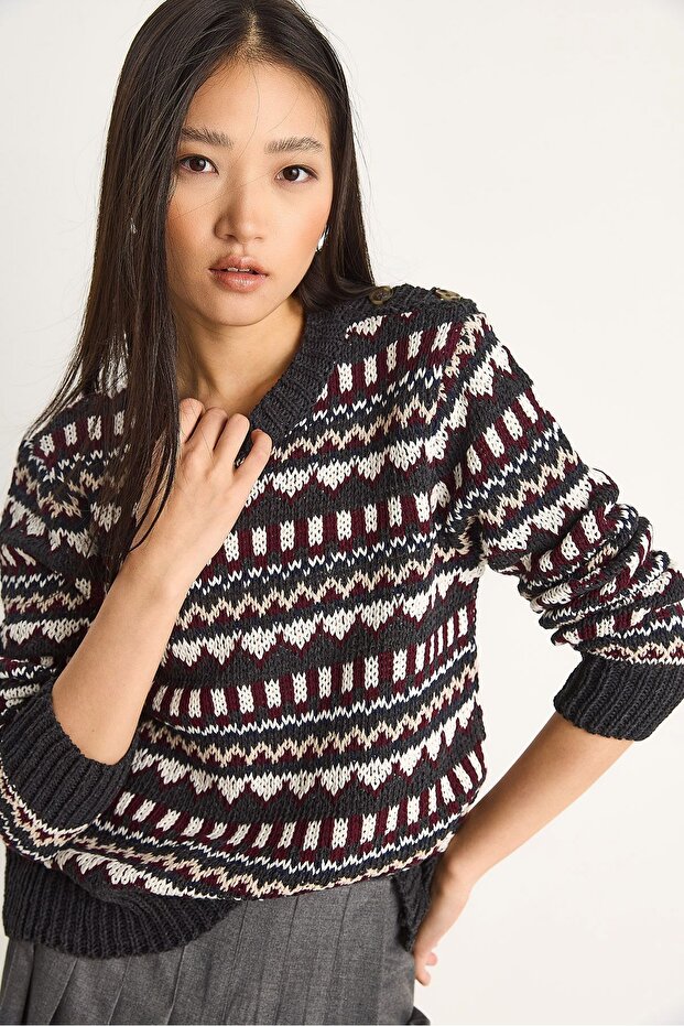 Knitted sweater with Patterned LUCCI - 4