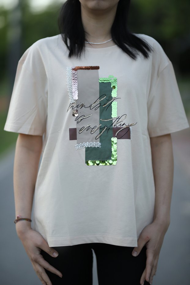 Urban Pearl Geometric Sequin Detailed Women's T-Shirt