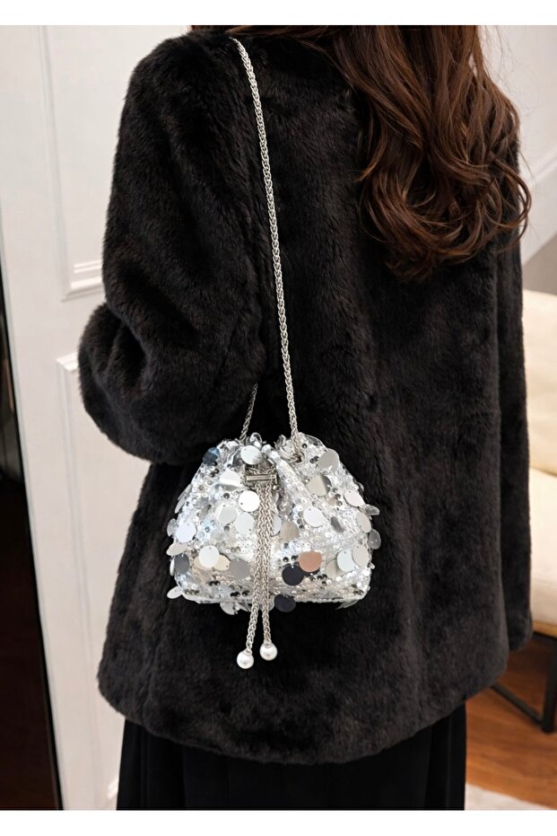 PULLU GÜMÜŞ ÇANTA - 1