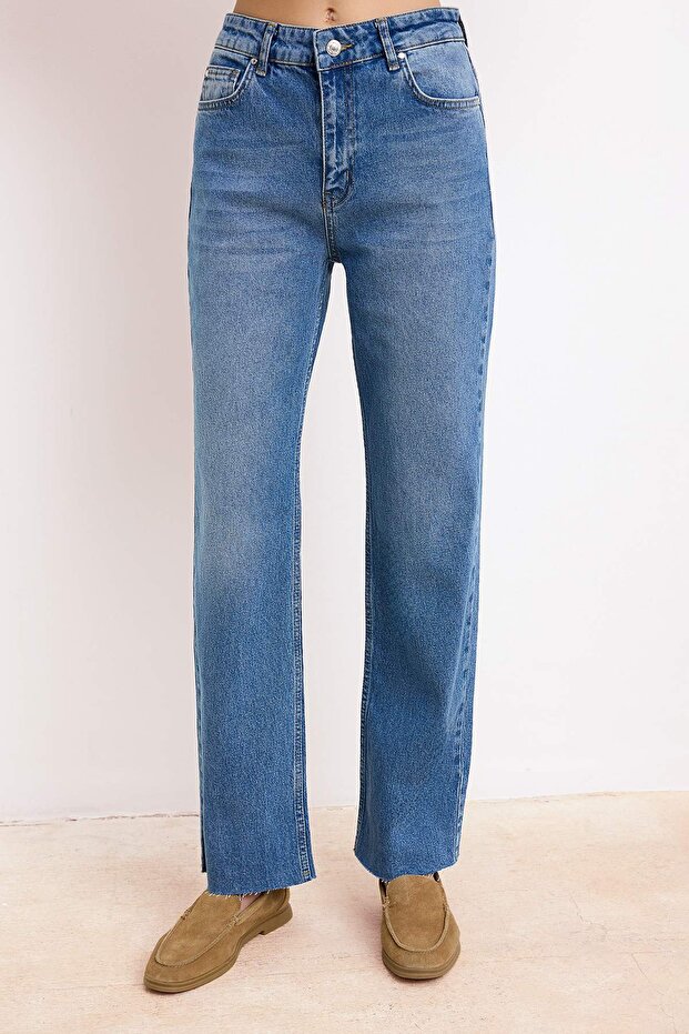 Mavi Kesik Paça Yüksek Bel Az Esnek Straight Düz Kesim Jeans TWOSS26JE00094 - 3