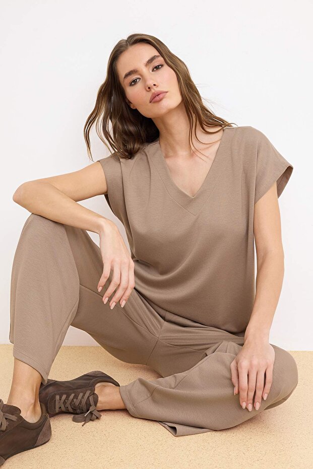 Vizon V yaka Oversize/Geniş Kalıp Örme Alt-Üst Takım TWOSS25AU00012 - 2