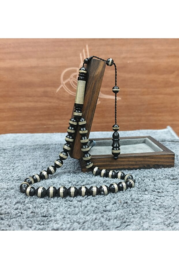 سبحة معدنية من كوكا بنظام لف مع شراشيب