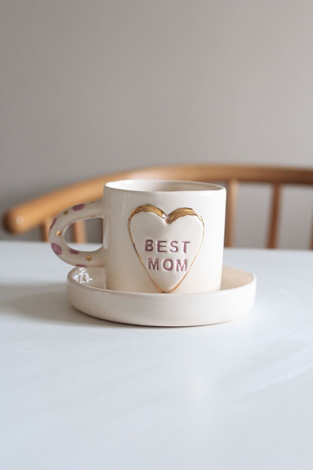 كوب مصنوع يدويًا مكتوب عليه Best Mom
