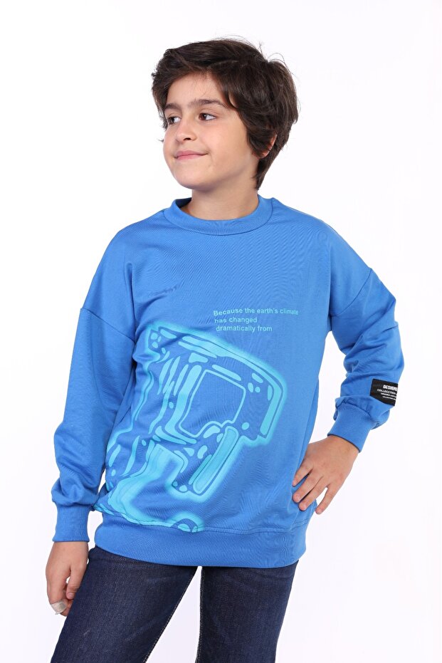 سويت شيرت مطبوع برقبة دائرية وأكتاف منخفضة للأولاد من ريلاكس فيت - 2 إبرة