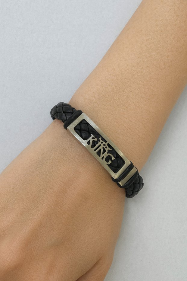 Unisex Knitted Leather Bracelet with the Inscription'The King' – 21 Cm, Charismatic Design with Stainless Steel Detailing