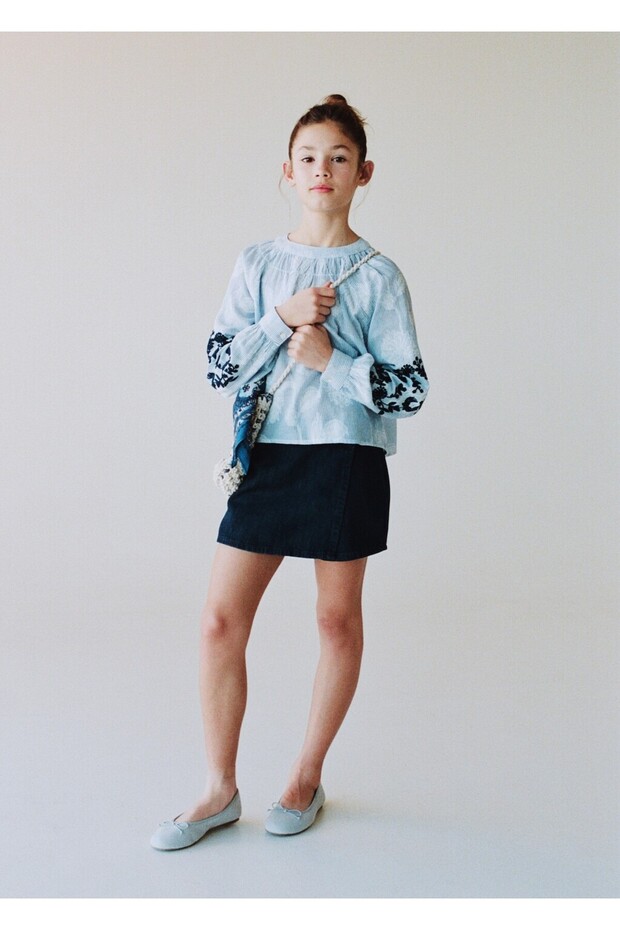 Çiçek işlemeli bluz - 4