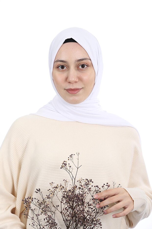 Hijab Combed Shawl Plain White - 4