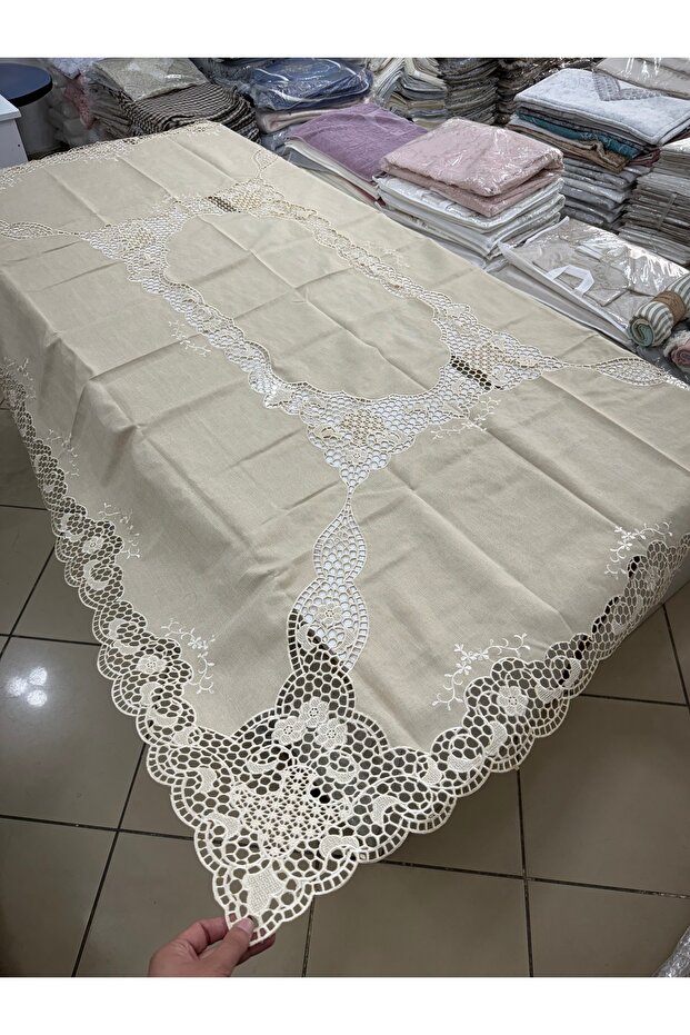 DANTEL ANGLES MASA ÖRTÜSÜ - 1