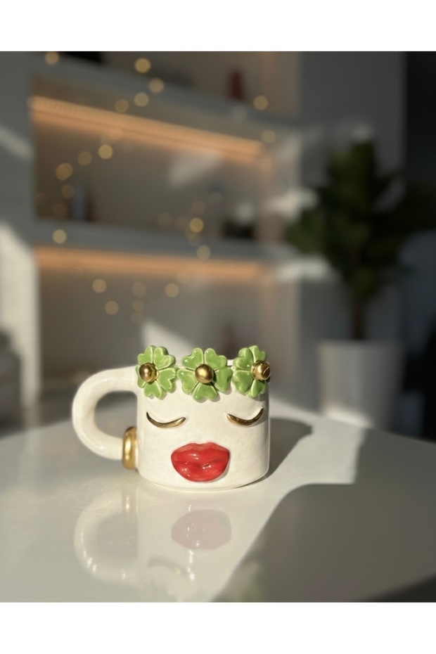 Çiçekli ve Dudaklı Seramik Mug - 3