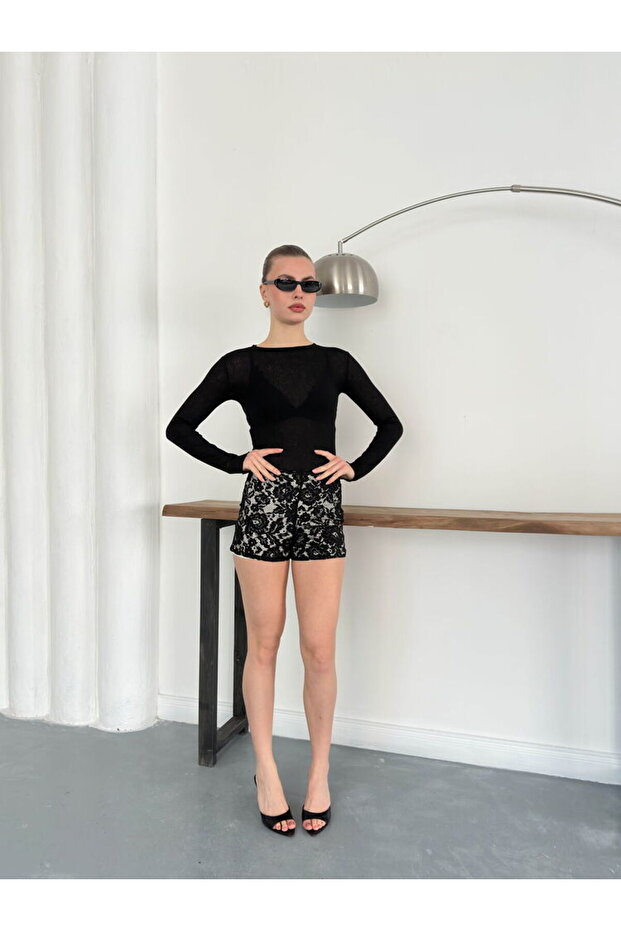 Ženske mini šortseve Čipka - 2