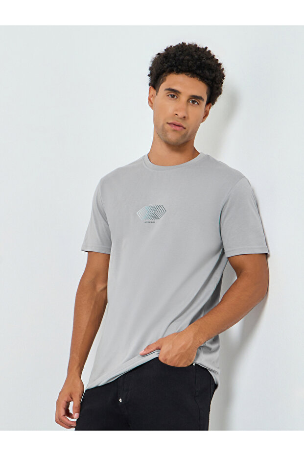 Men Grey Graphic Print Crew Neck T-Shirt