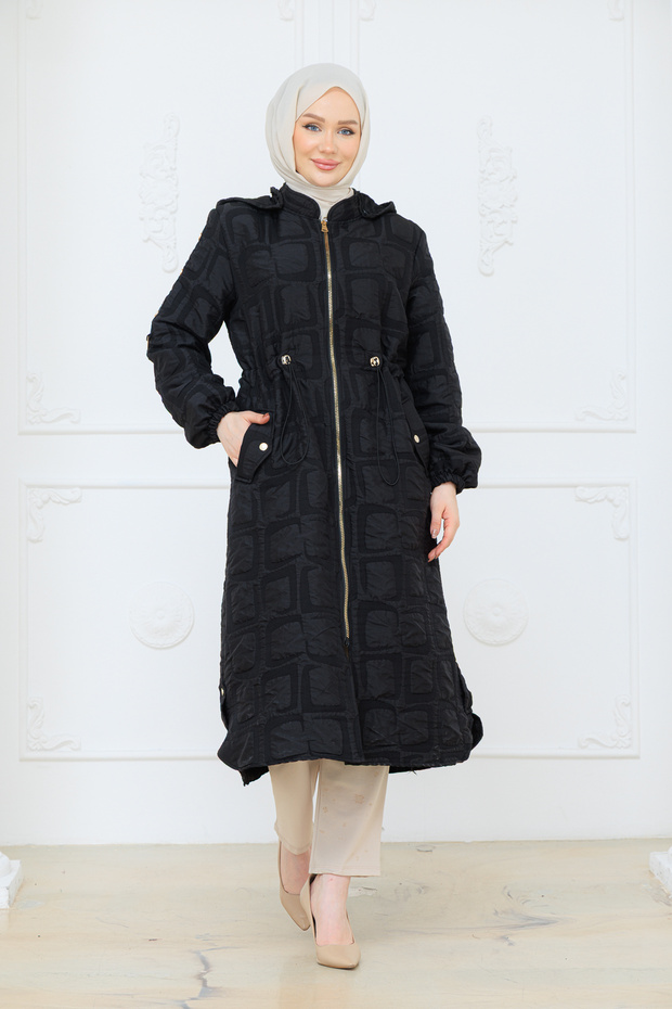 Women's Embossed Patterned Waist Tunneled Quilted Cap