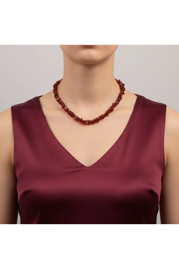 Old Amber Chip Necklace – 9 g