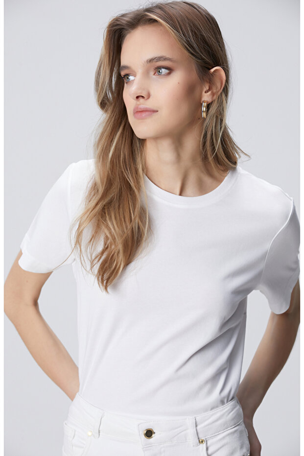 Beyaz Basic T-shirt - 2