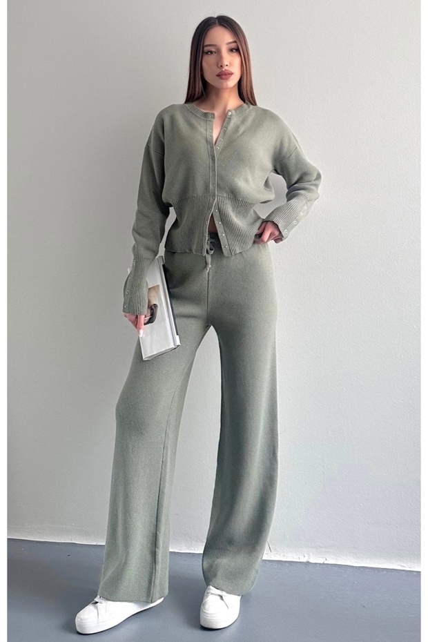 Snap Fastener Slim Cut Ella Knitwear Set