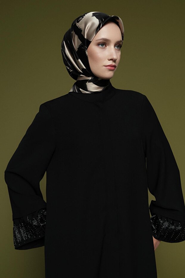 Taş işlemeli Ferace Siyah - 1