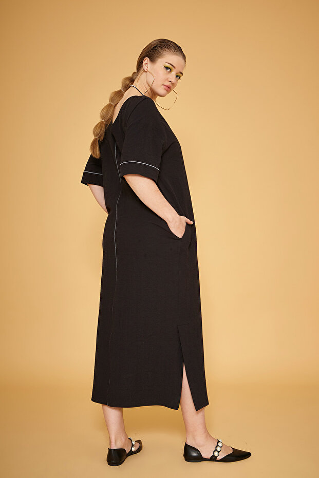 Kolye Aksesuarlı Elbise - 3