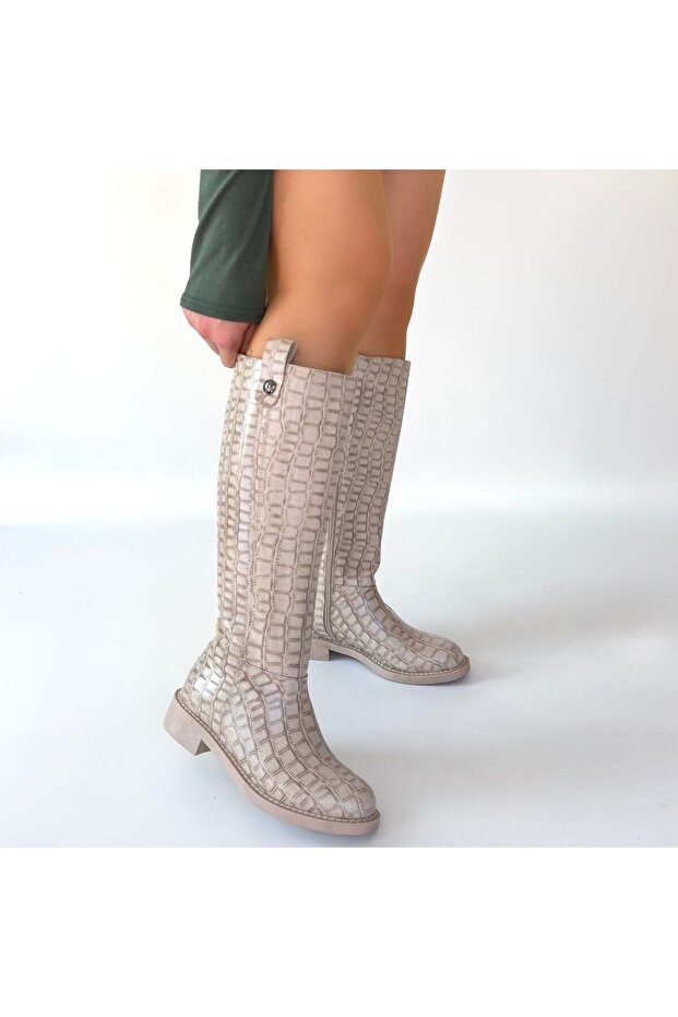 حذاء ميتا منقوش باللون البيج - 4