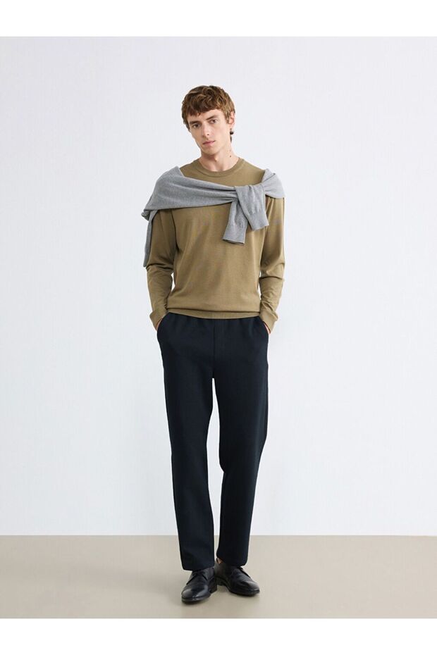 Standard Fit Men's Trousers