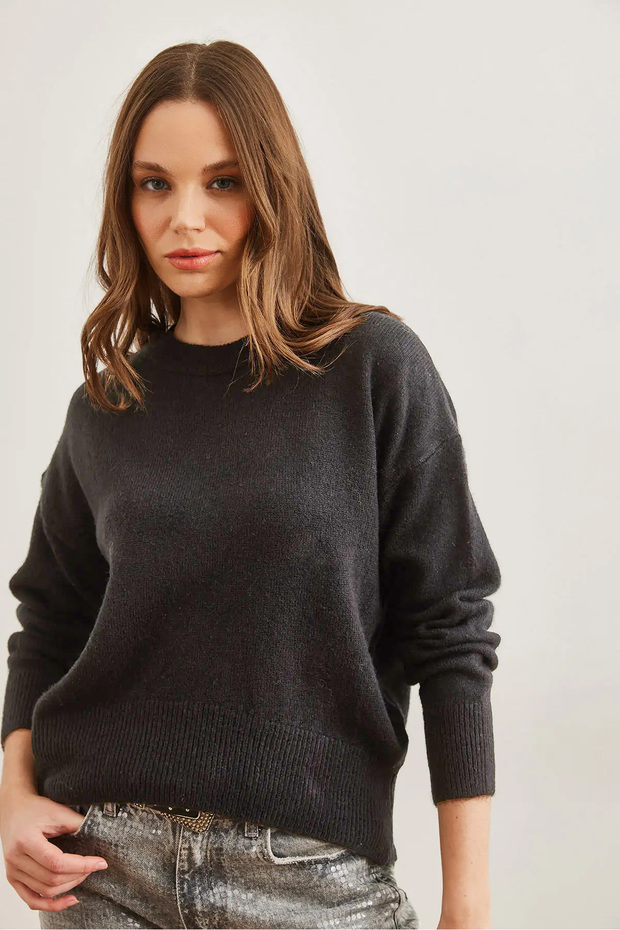Women's Anthracite Six Oval Crew Neck Basic Knitwear Sweater Kzk-19000914
