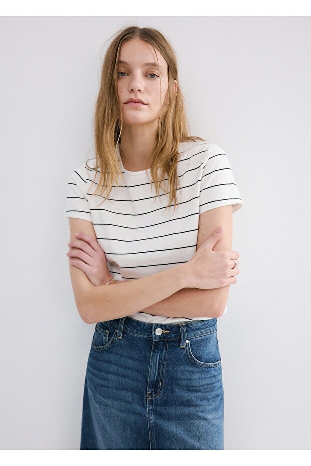 Pamuklu çizgili tişört - 1