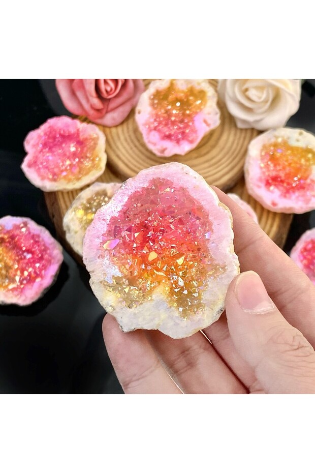 1PC Yellow pink Random 1PC Aura White Agate Crystal, Plated Yellow & Pink Rock Crystal Geode, Beauti