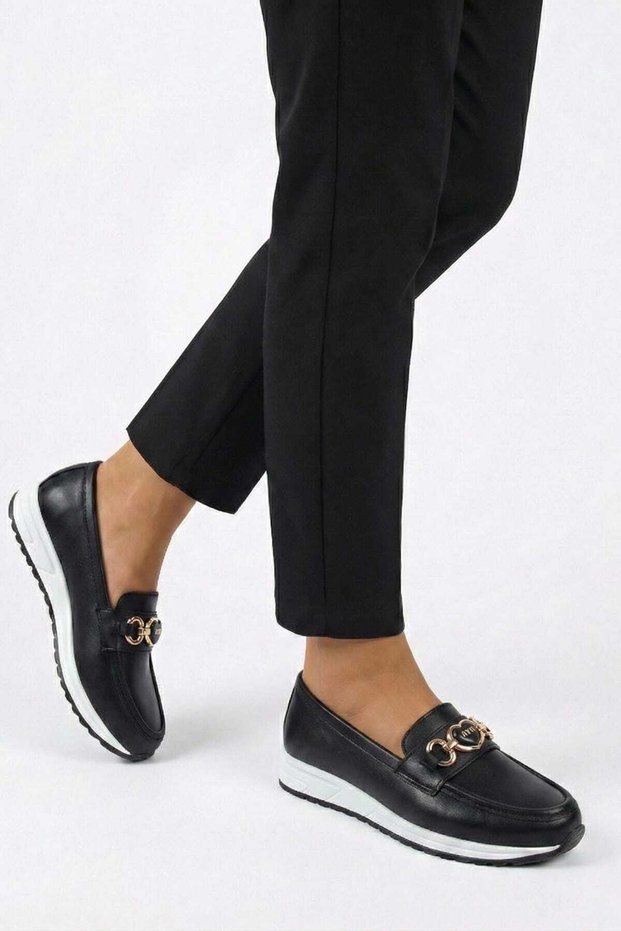 Women's Black Patent Leather Metal Buckle Casual Ballerinas Nk3124