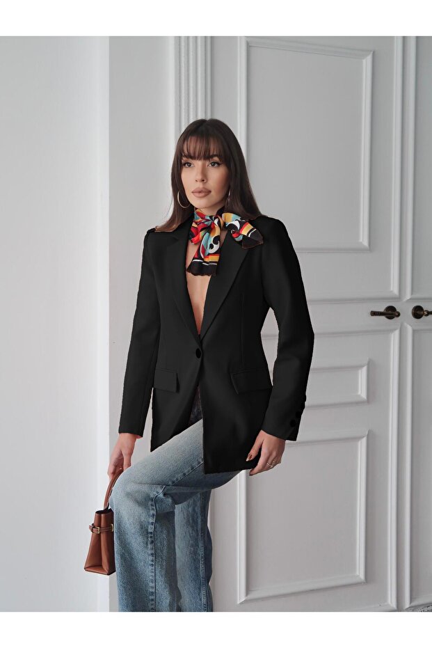 سترة بليزر مبطنة بأزرار غير متماثلة على الأكمام - 3