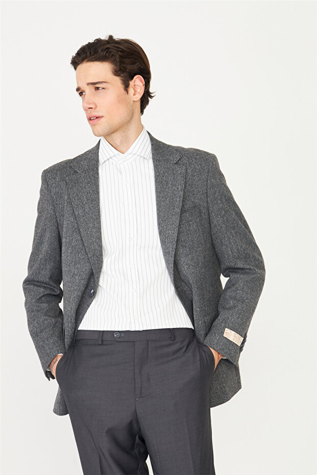 سترة بليزر منقوشة باللون الرمادي بنمط جلد السمك - 1