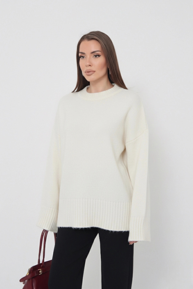 Women's Oversize Ecru Crew Neck Cotton Textured Long Sleeve Knit Sweater