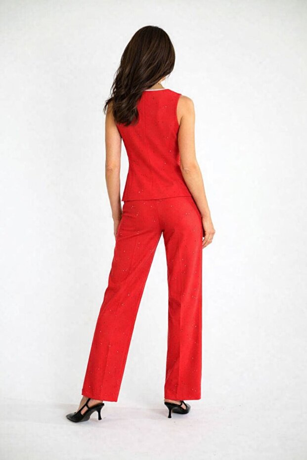 Red Button Detailed Suit - 5