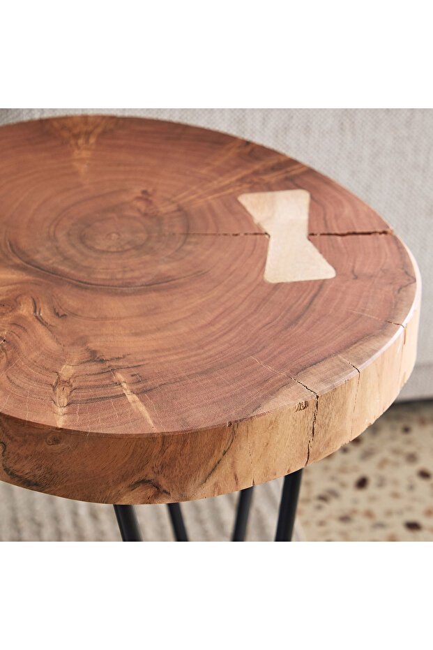 طاولة جانبية من الخشب الصلب Vendra Log ذات الحافة الحية - 3