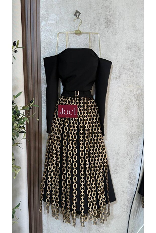 Fernanda's dress