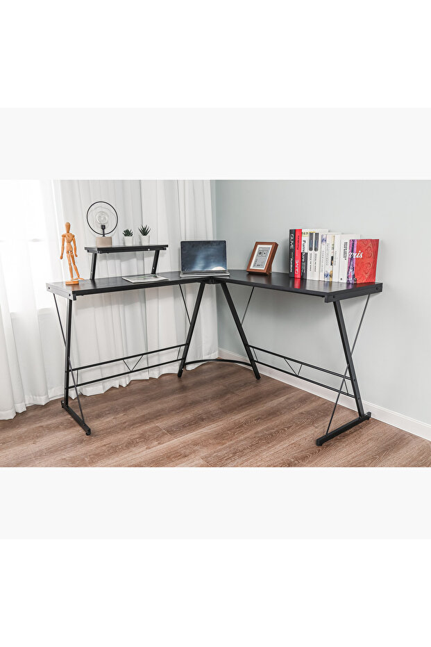 مكتب ألفا كورنر للألعاب - 1