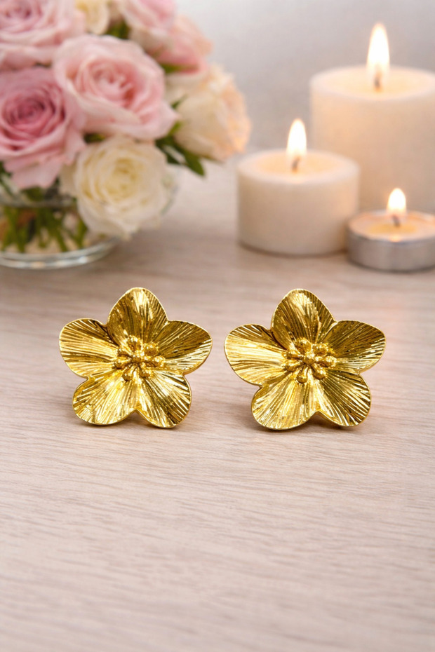 Gold Color Single Flower Shaped Nail Earrings