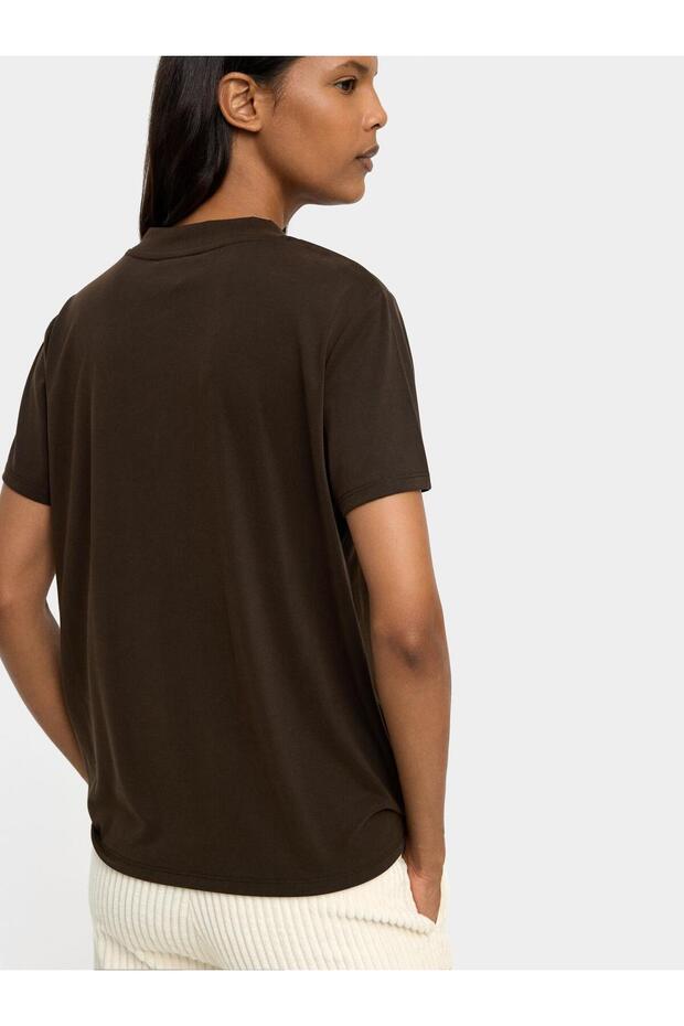 Kadın V-Yaka Basic T-shirt - 4
