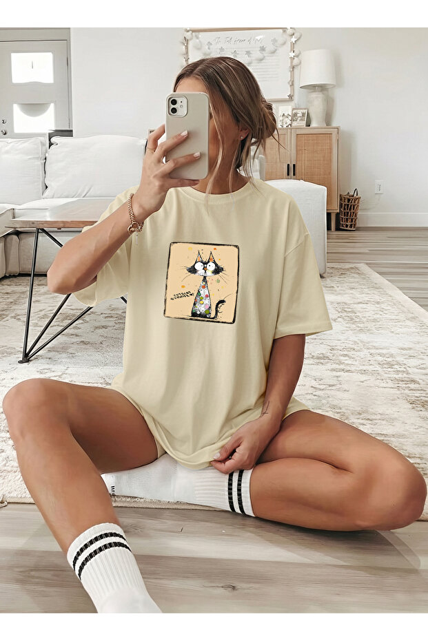 Women's Oversize Cute Cat Summer Printed Beige T-Shirt