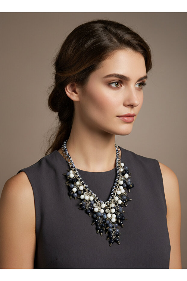 Stylish Design Black and White Beaded Necklace – Large and Eye-Catching Women's Necklace