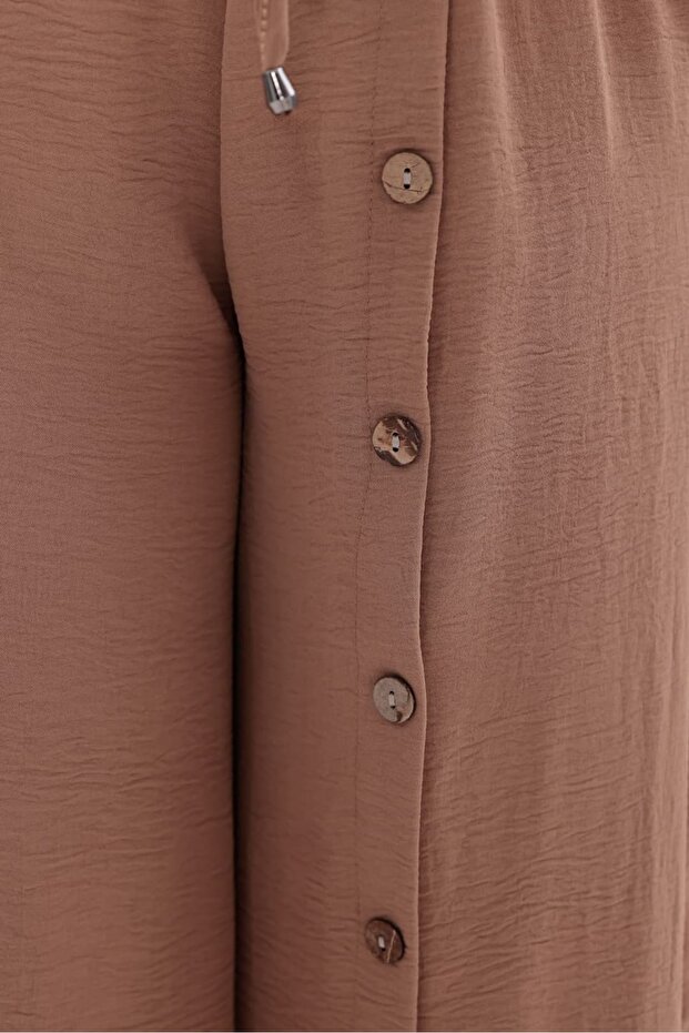 بنطلون كوكونات مزين بأزرار HKN34 - 7